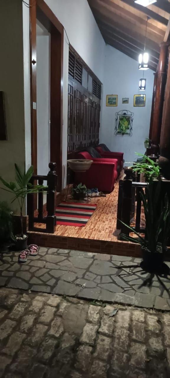 Leisure Home Коломбо Экстерьер фото